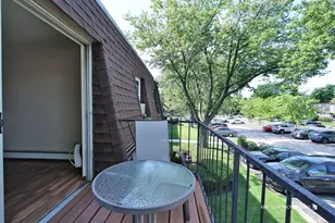 665 Grove Dr, Buffalo Grove, IL 60089 - Photo 16