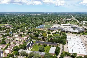 665 Grove Dr, Buffalo Grove, IL 60089 - Photo 24