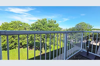 1 Villa Verde Drive #305, Buffalo Grove, IL 60089 - Photo 12