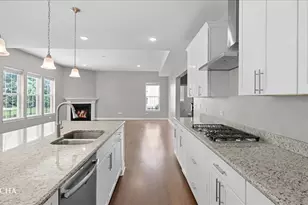 4335 Little Leaf Rd, Naperville, IL 60564 - Photo 4