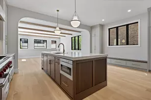 1841 W Newport Ave, Chicago, IL 60657 - Photo 12