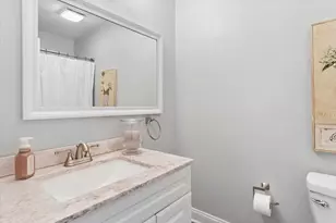 1923 Hillside Ln, Lisle, IL 60532 - Photo 16
