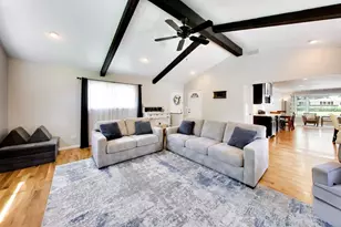 1611 N Fernandez Ave, Arlington Heights, IL 60004 - Photo 8