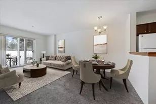 800 Ridge Rd, Wilmette, IL 60091 - Photo 2