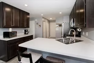 1074 Turin Dr, Hampshire, IL 60140 - Photo 8