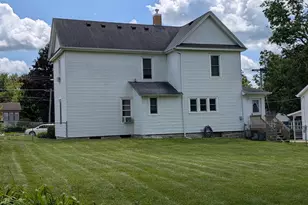 410 W Dixon St, Polo, IL 61064 - Photo 2