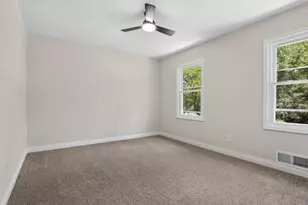 1425 Banbury Ave, Saint Charles, IL 60174 - Photo 10