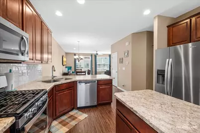 263 Lakeshore Drive, Oswego, IL 60543 - Photo 4