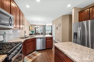 263 Lakeshore Dr, Oswego, IL 60543 - Photo 4