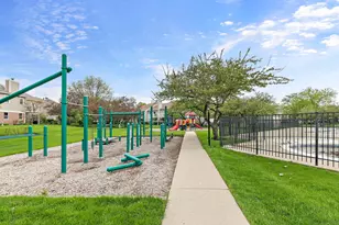 2870 Meadow Ln, Schaumburg, IL 60193 - Photo 26