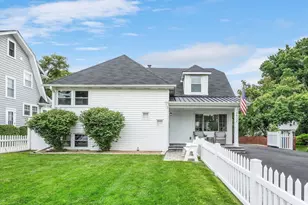 4512 Washington St, Downers Grove, IL 60515 - Photo 2