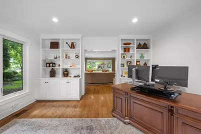 1347 Sunview Lane, Winnetka, IL 60093 - Photo 8