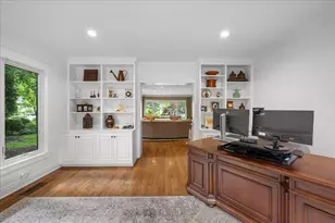 1347 Sunview Ln, Winnetka, IL 60093 - Photo 8