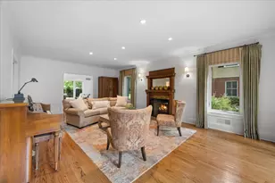 1347 Sunview Ln, Winnetka, IL 60093 - Photo 4