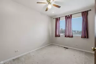 60 E Honeysuckle Dr, Round Lake Beach, IL 60073 - Photo 16
