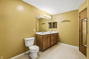 60 E Honeysuckle Dr, Round Lake Beach, IL 60073 - Photo 12