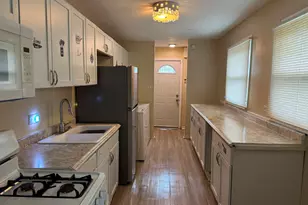 16624 Oxford Dr, Markham, IL 60428 - Photo 2
