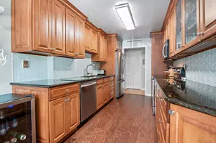 22 Park Ln, Park Ridge, IL 60068 - Photo 10