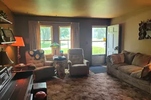 7806 Westview St, Woodridge, IL 60517 - Photo 2
