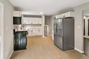 22810 East Dr, Richton Park, IL 60471 - Photo 6