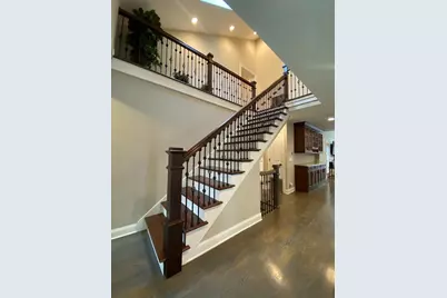 1052 Margret Street, Des Plaines, IL 60016 - Photo 4