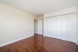 7337 S South Shore Dr, Chicago, IL 60649 - Photo 12