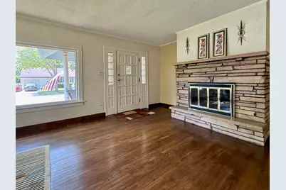 639 S 2nd Street, West Dundee, IL 60118 - Photo 8