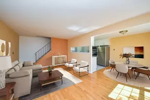 1675 Valley Forge Ct, Wheaton, IL 60189 - Photo 4