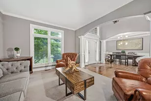 4767 Sassafras Ln, Naperville, IL 60564 - Photo 8