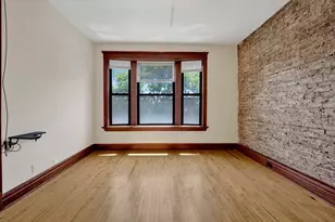 1404 W Flournoy St, Chicago, IL 60607 - Photo 2