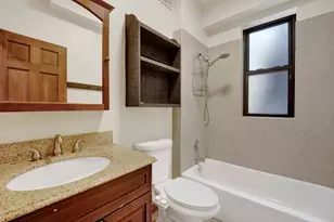 1404 W Flournoy St, Chicago, IL 60607 - Photo 14