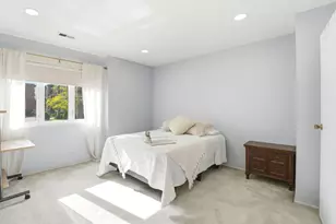 9331 Landings Ln, Des Plaines, IL 60016 - Photo 18