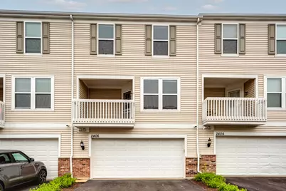 2406 Neubauer Circle #14-3, Lindenhurst, IL 60046 - Photo 2