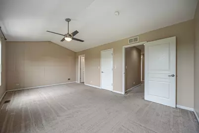 2406 Neubauer Circle #14-3, Lindenhurst, IL 60046 - Photo 18