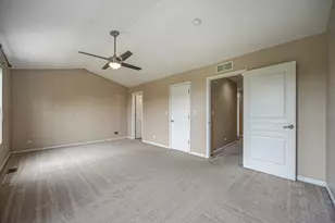 2406 Neubauer Circle, Lindenhurst, IL 60046 - Photo 18