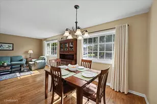 767 N Willow Rd, Elmhurst, IL 60126 - Photo 8