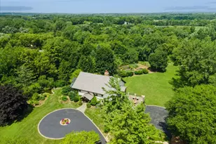 236 Steeplechase Rd, Barrington Hills, IL 60010 - Photo 4
