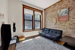 1404 W Flournoy St, Chicago, IL 60607 - Photo 2