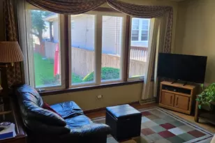 6213 W Newport Ave, Chicago, IL 60634 - Photo 4