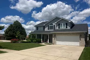 1061 Coyote Trail, New Lenox, IL 60451 - Photo 1