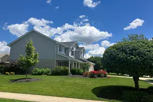 1061 Coyote Trail, New Lenox, IL 60451 - Photo 2