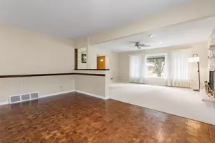 5024 Harnew Rd S, Oak Lawn, IL 60453 - Photo 4