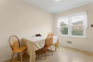 5024 Harnew Rd S, Oak Lawn, IL 60453 - Photo 8