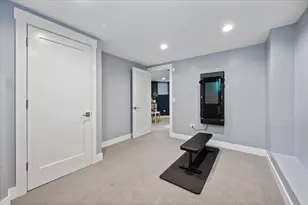 2901 N Burling St, Chicago, IL 60657 - Photo 48