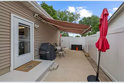 701 Kane Street, South Elgin, IL 60177 - Photo 26