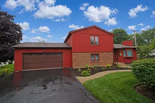 220 Fairway Rd, Lake Zurich, IL 60047 - Photo 1