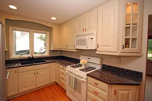220 Fairway Rd, Lake Zurich, IL 60047 - Photo 20
