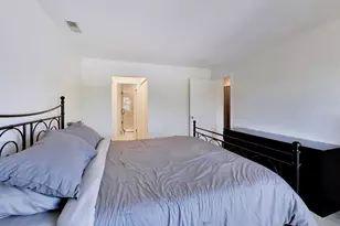 408 Sandhurst Cir, Glen Ellyn, IL 60137 - Photo 14
