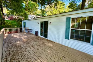 1009 Bay Rd, McHenry, IL 60051 - Photo 2