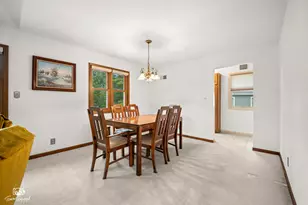 5878 Rose Cir, Saint Anne, IL 60964 - Photo 4